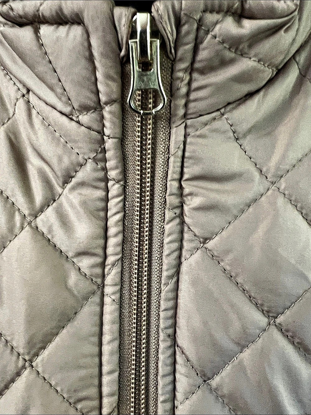 Kim Rogers Quilted Jacket in Beige Medium Like New - Picture 6 of 10